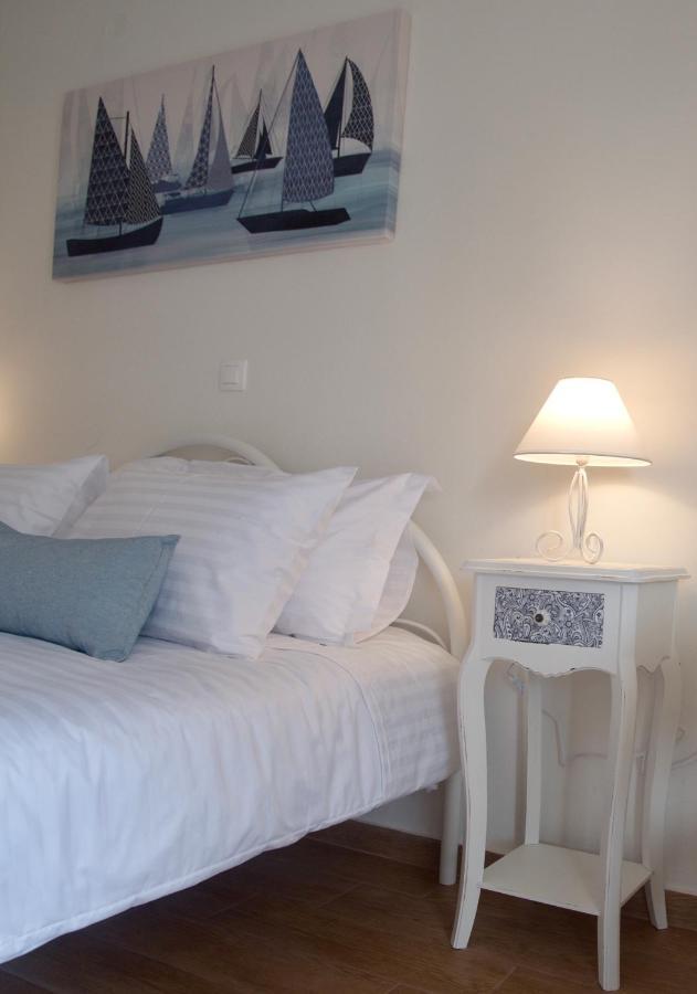 The Bluehouse - Spacious Top Floor Flat With Parking, By Mon Repos Beach Corfu  Εξωτερικό φωτογραφία