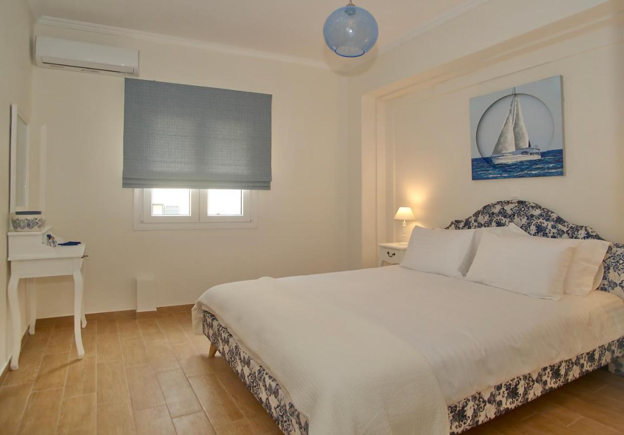 The Bluehouse - Spacious Top Floor Flat With Parking, By Mon Repos Beach Corfu  Εξωτερικό φωτογραφία