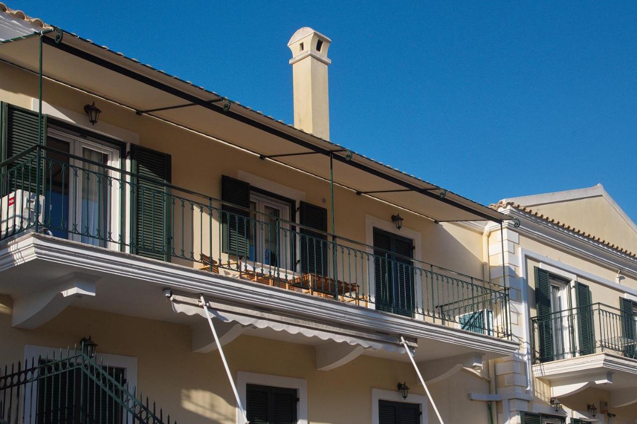 The Bluehouse - Spacious Top Floor Flat With Parking, By Mon Repos Beach Corfu  Εξωτερικό φωτογραφία